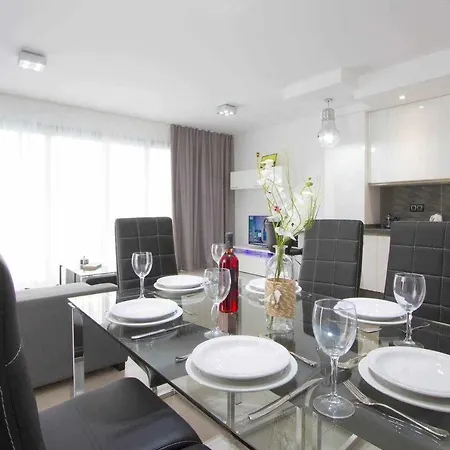 Five Dreams , 2 Piscina Privada 科拉雷侯